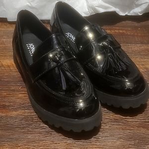 Jones New York Signature Priscilla Glossy Loafers Sneakers